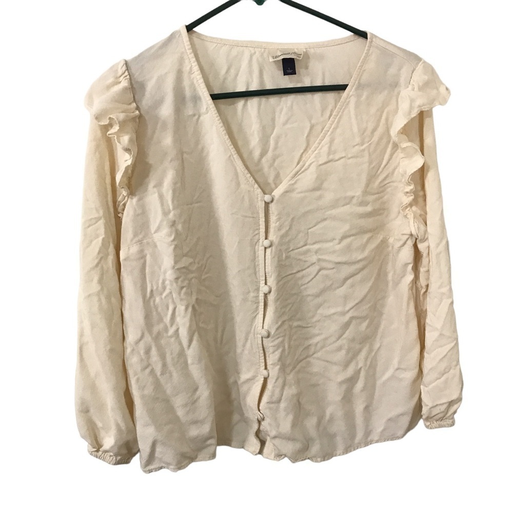 3/$15 Universal thread goods co basic beige long sleeve blouse